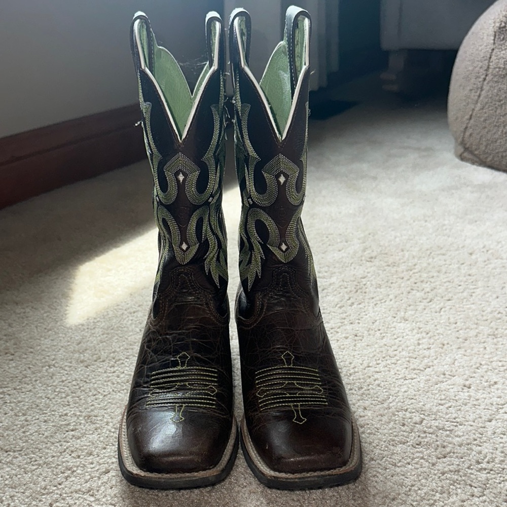 Women's Ariat boots